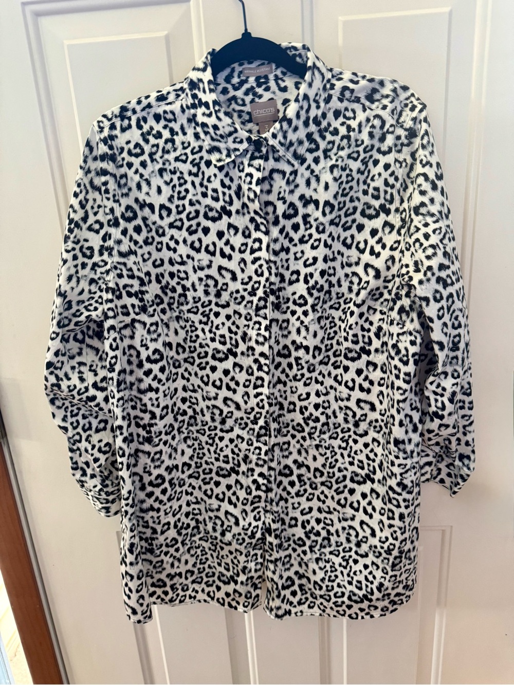 Woman’s Cheetah Print Long Shirt